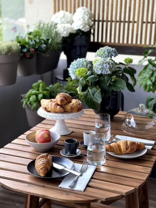 Panorama Suite In Lugano - Pazzallo Paradiso Esterno foto